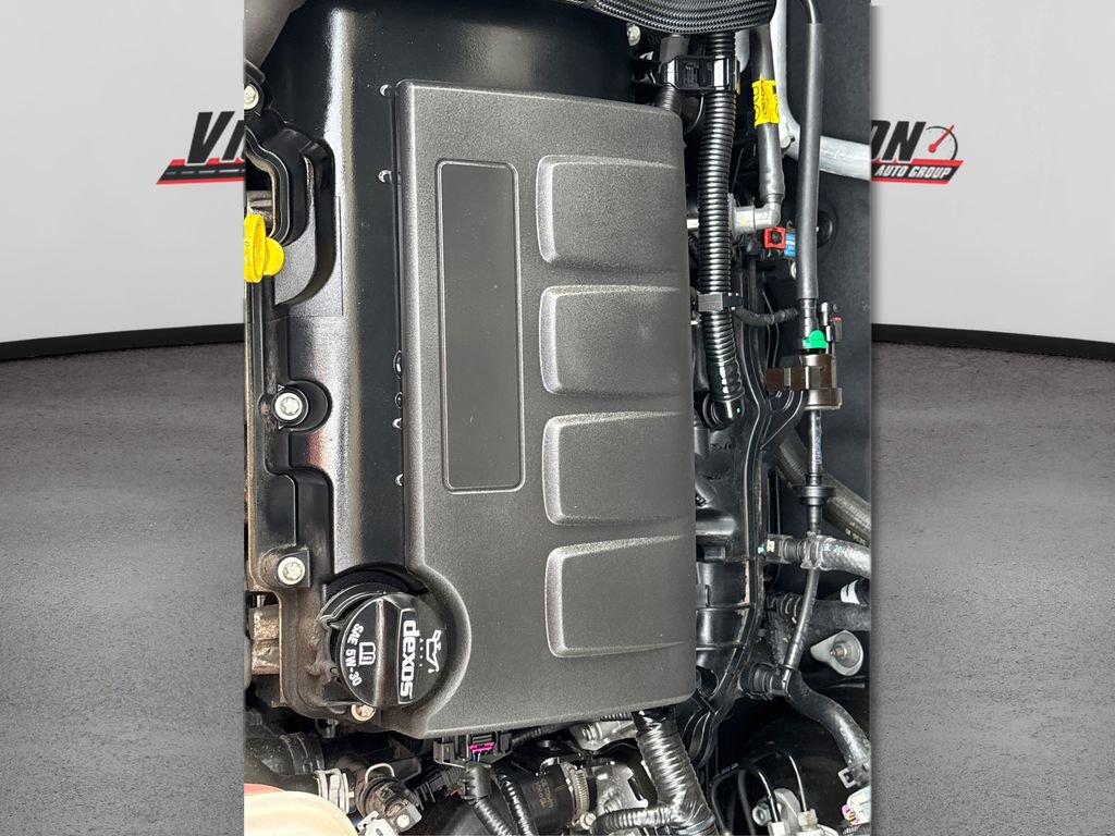 Used 2021 Chevrolet Trax LT w/ Sport Edition image 13