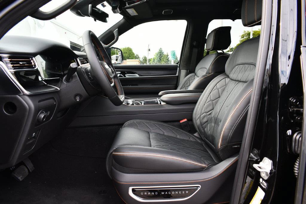 New 2026 Jeep Grand Wagoneer Summit AWD/4WD image 13