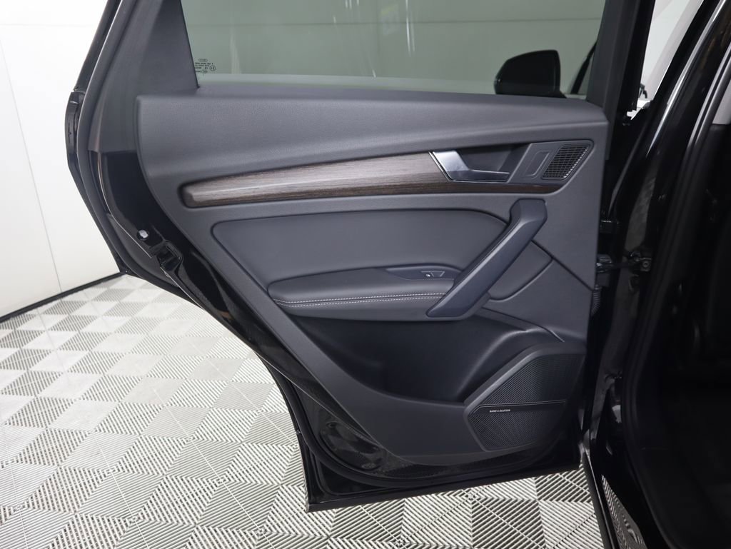 Certified 2025 Audi Q5 2.0T Premium Plus w/ Premium Plus Package image 27
