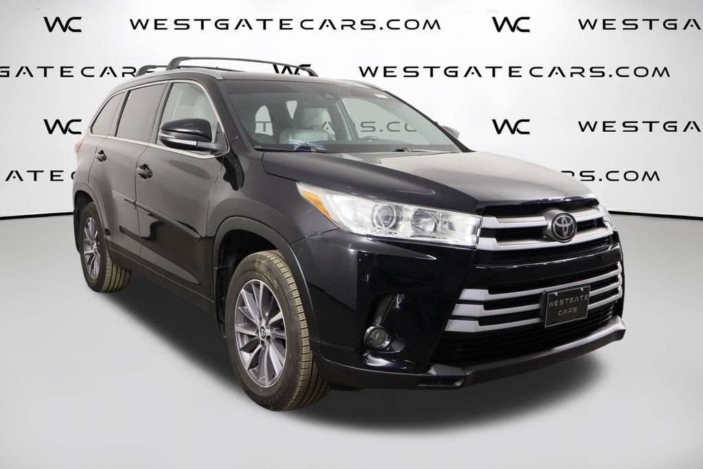 Used 2019 Toyota Highlander XLE AWD/4WD image 47