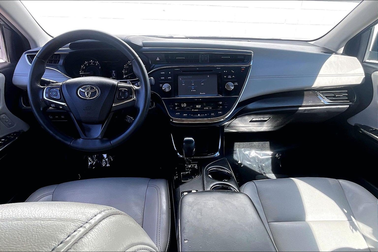 Used 2016 Toyota Avalon Limited FWD image 18