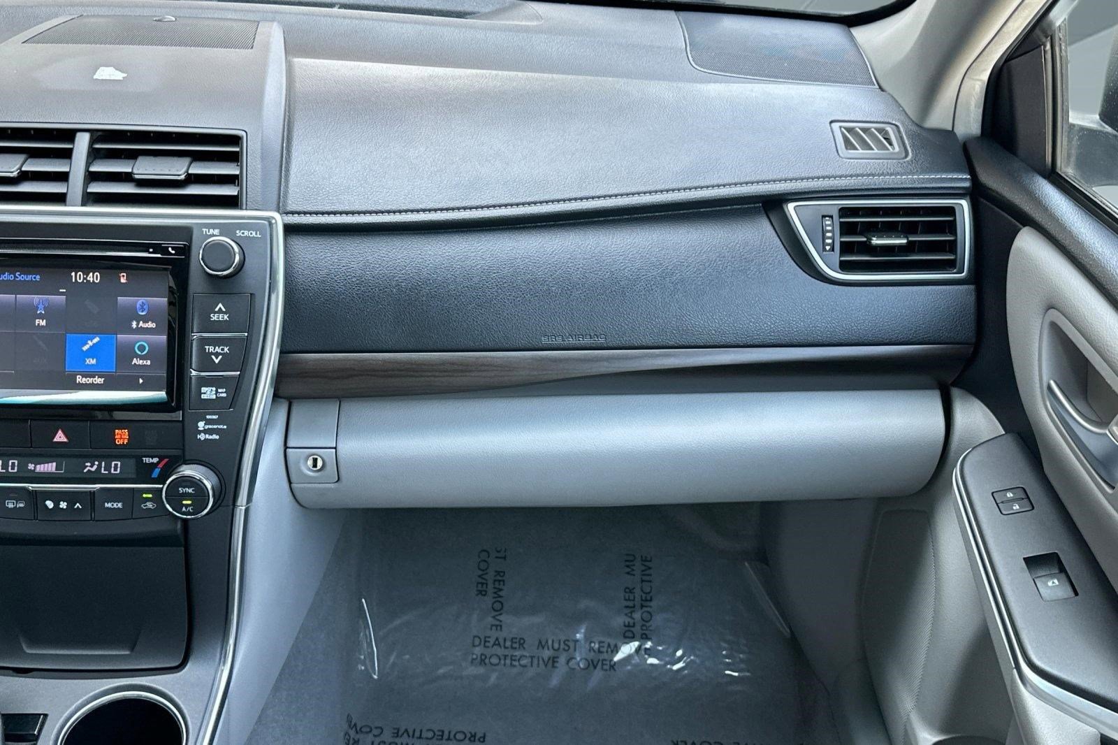 Used 2015 Toyota Camry XLE w/ Convenience Package FWD image 28