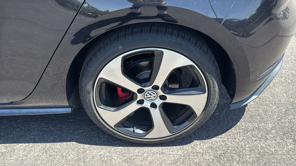 Used 2018 Volkswagen GTI S FWD image 16