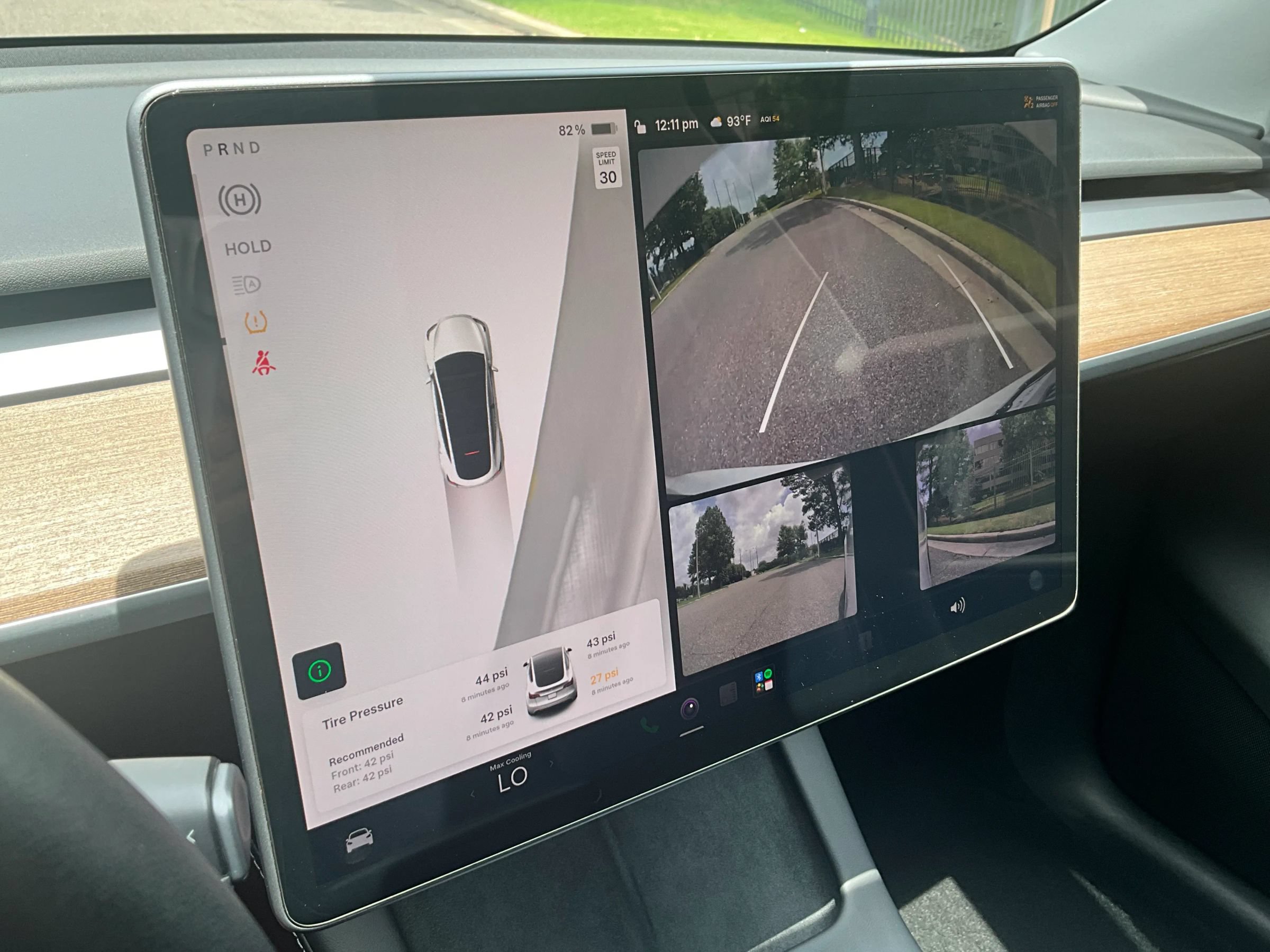 Used 2023 Tesla Model Y Long Range AWD/4WD image 24