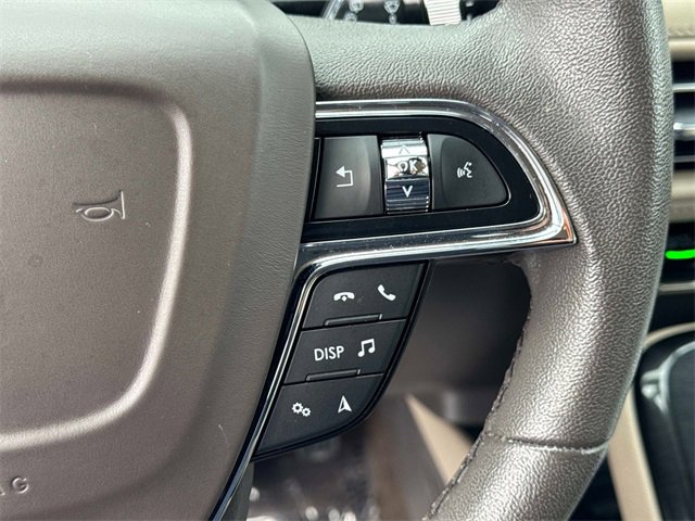 Used 2022 Lincoln Nautilus FWD image 25