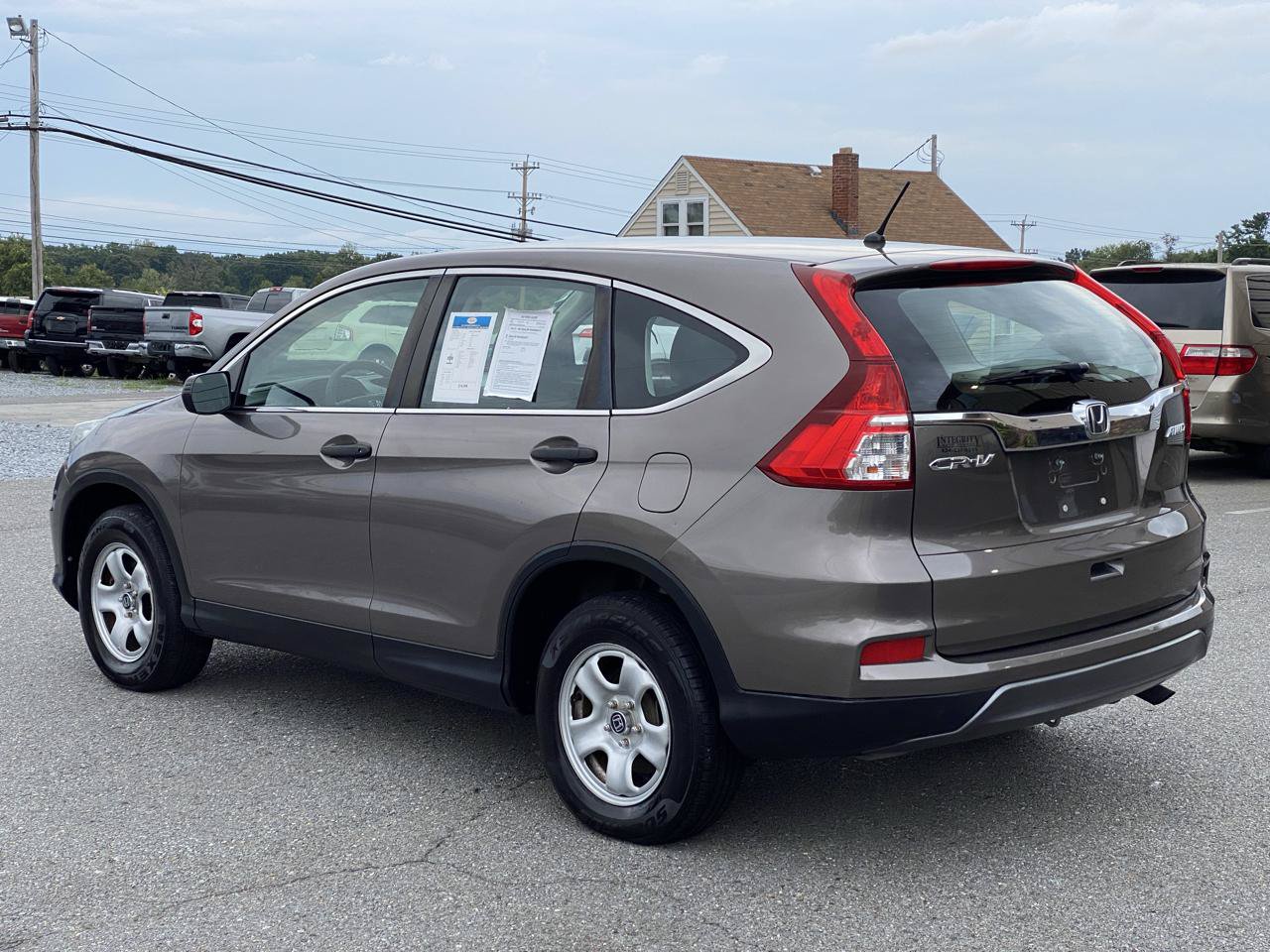 Used 2015 Honda CR-V LX image 2