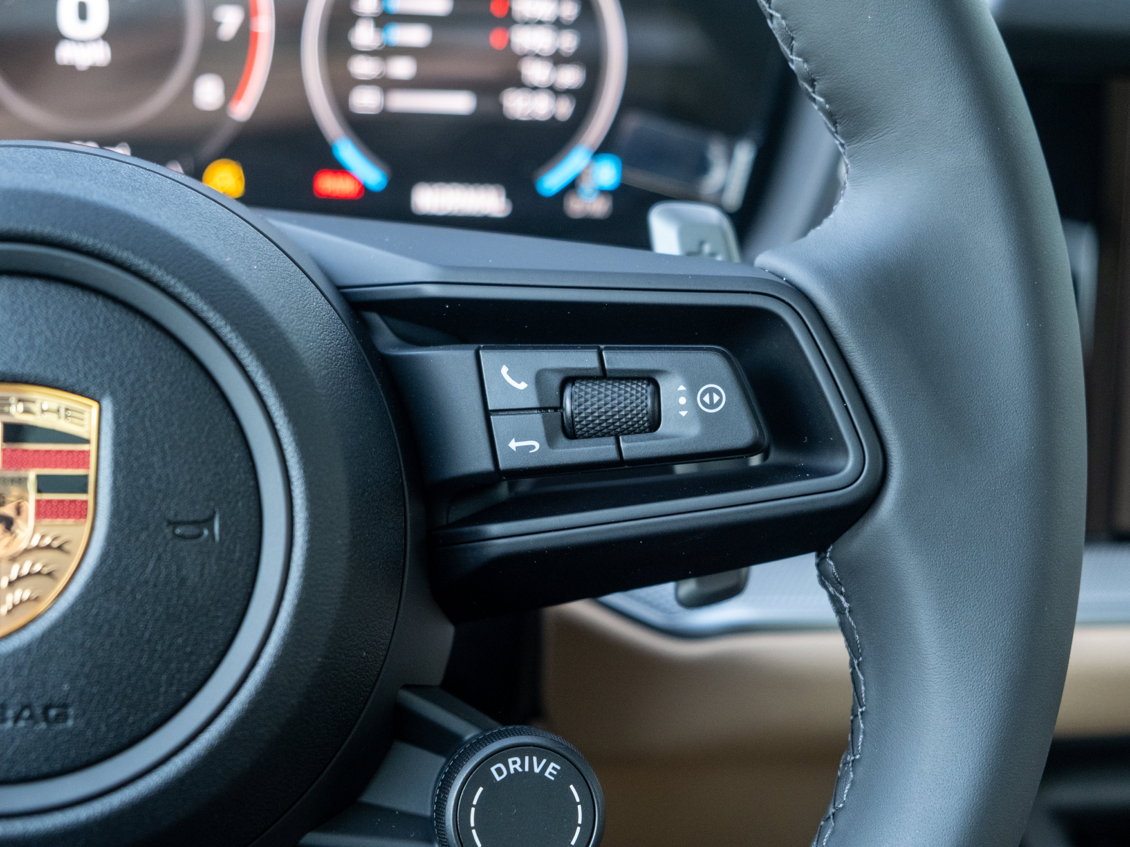 New 2026 Porsche Cayenne AWD/4WD image 18