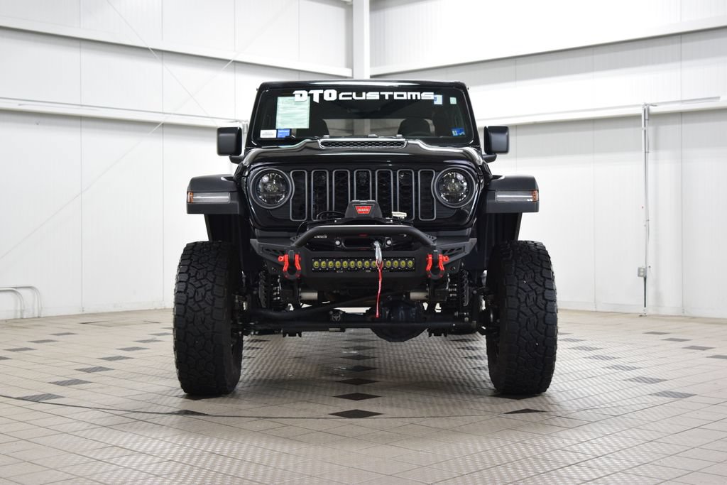 Used 2026 Jeep Gladiator Mojave w/ Safety Group AWD/4WD image 2