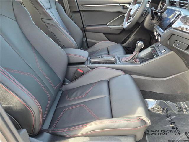 Certified 2025 Audi Q3 2.0T Premium Plus w/ Premium Plus Package AWD/4WD image 19