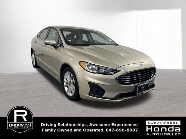 Used 2019 Ford Fusion SE FWD image 3