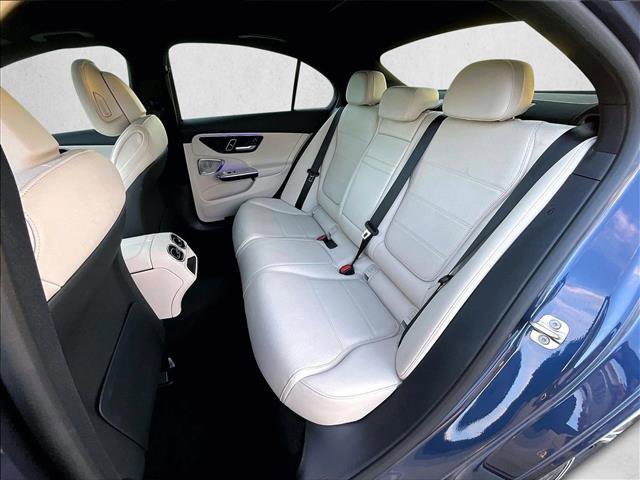 Used 2025 Mercedes-Benz C 300 Sedan image 28