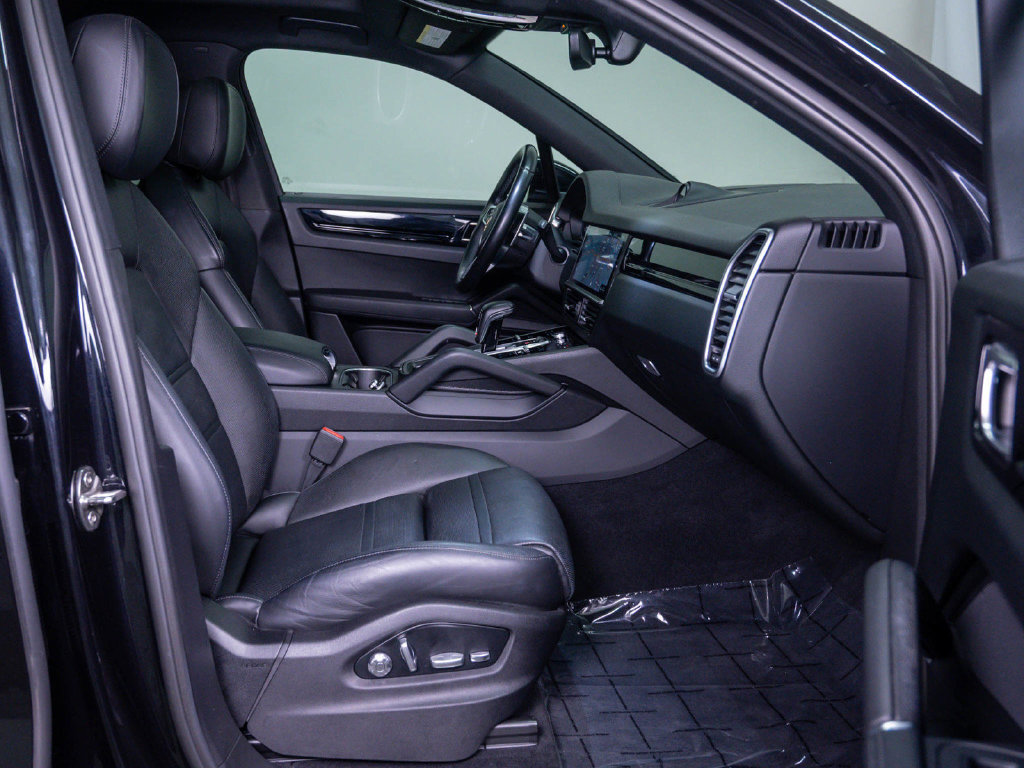 Used 2020 Porsche Cayenne S AWD/4WD image 11