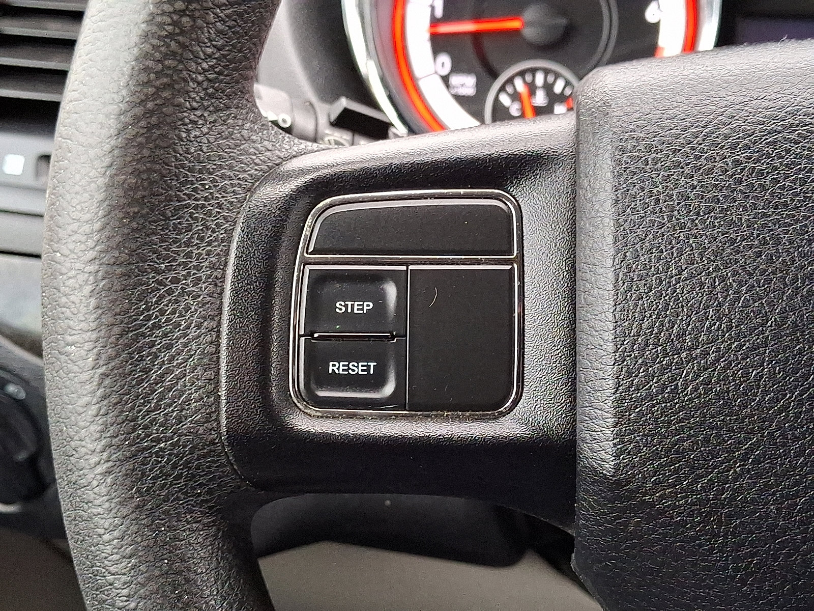 Used 2013 Dodge Grand Caravan SE image 22