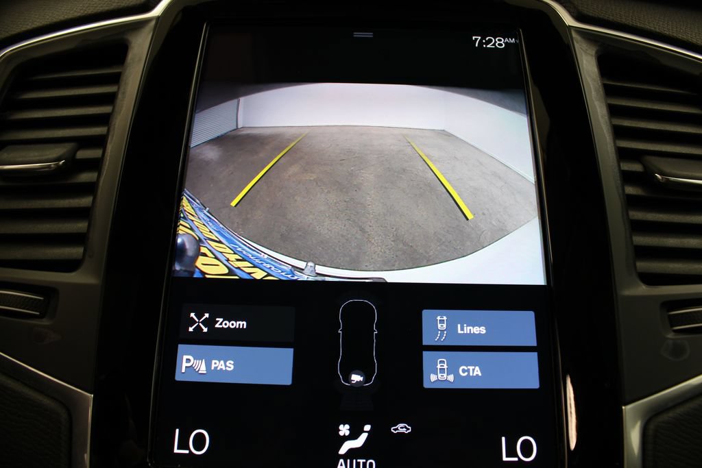 Used 2022 Volvo XC90 T5 Momentum FWD image 15