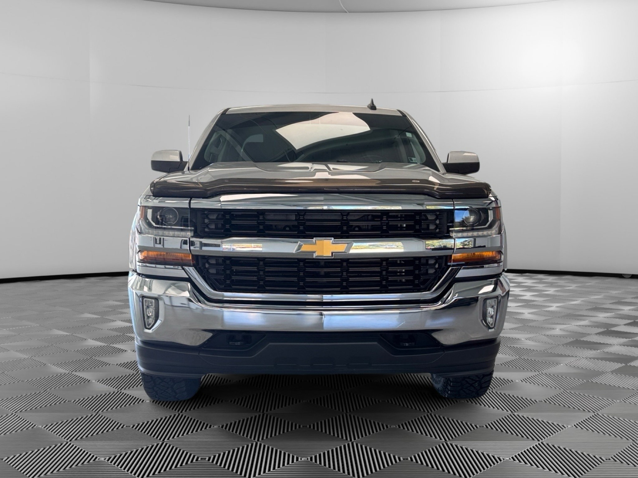 Used 2017 Chevrolet Silverado 1500 LT w/ All Star Edition AWD/4WD image 3