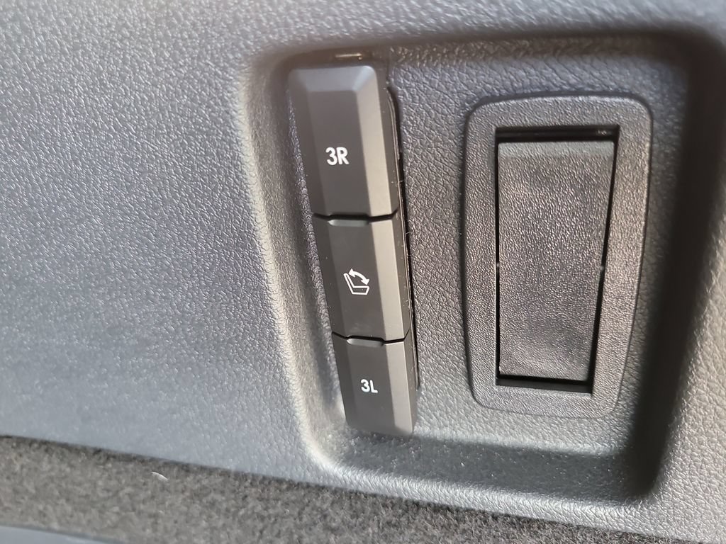Used 2025 Lincoln Aviator Reserve w/ Jet Appearance Package RWD image 9