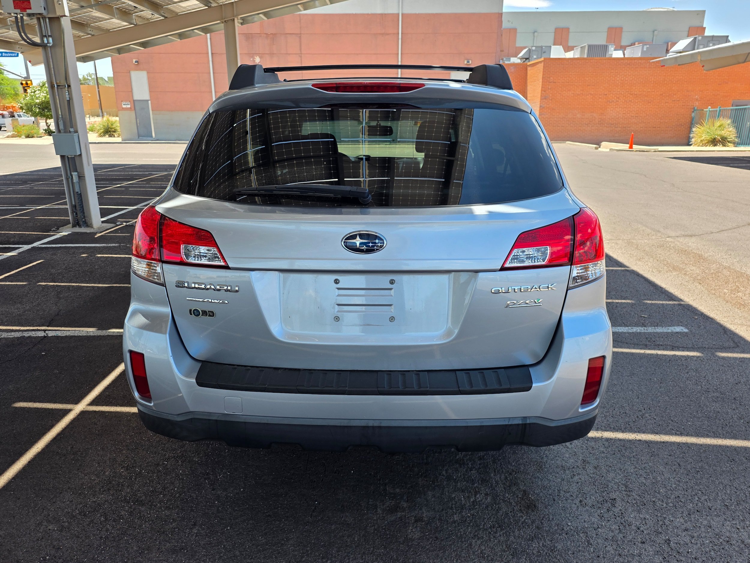 Used 2012 Subaru Outback 2.5i Premium AWD/4WD image 4