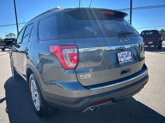 Used 2018 Ford Explorer XLT w/ Equipment Group 202A image 6