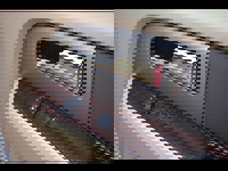 Used 2013 Ford Expedition EL XLT image 40