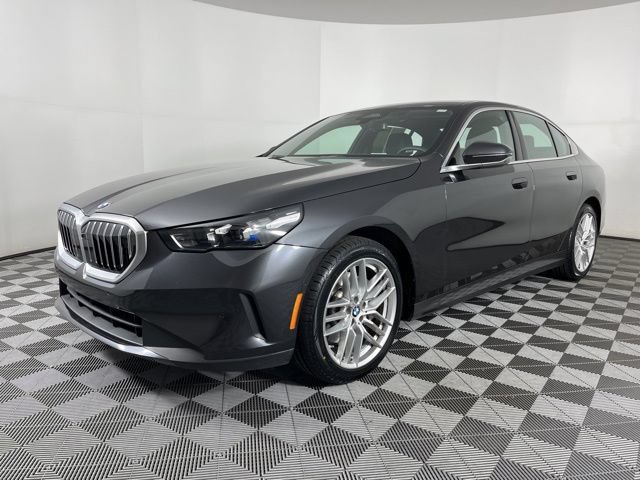 Used 2024 BMW 530i RWD image 4