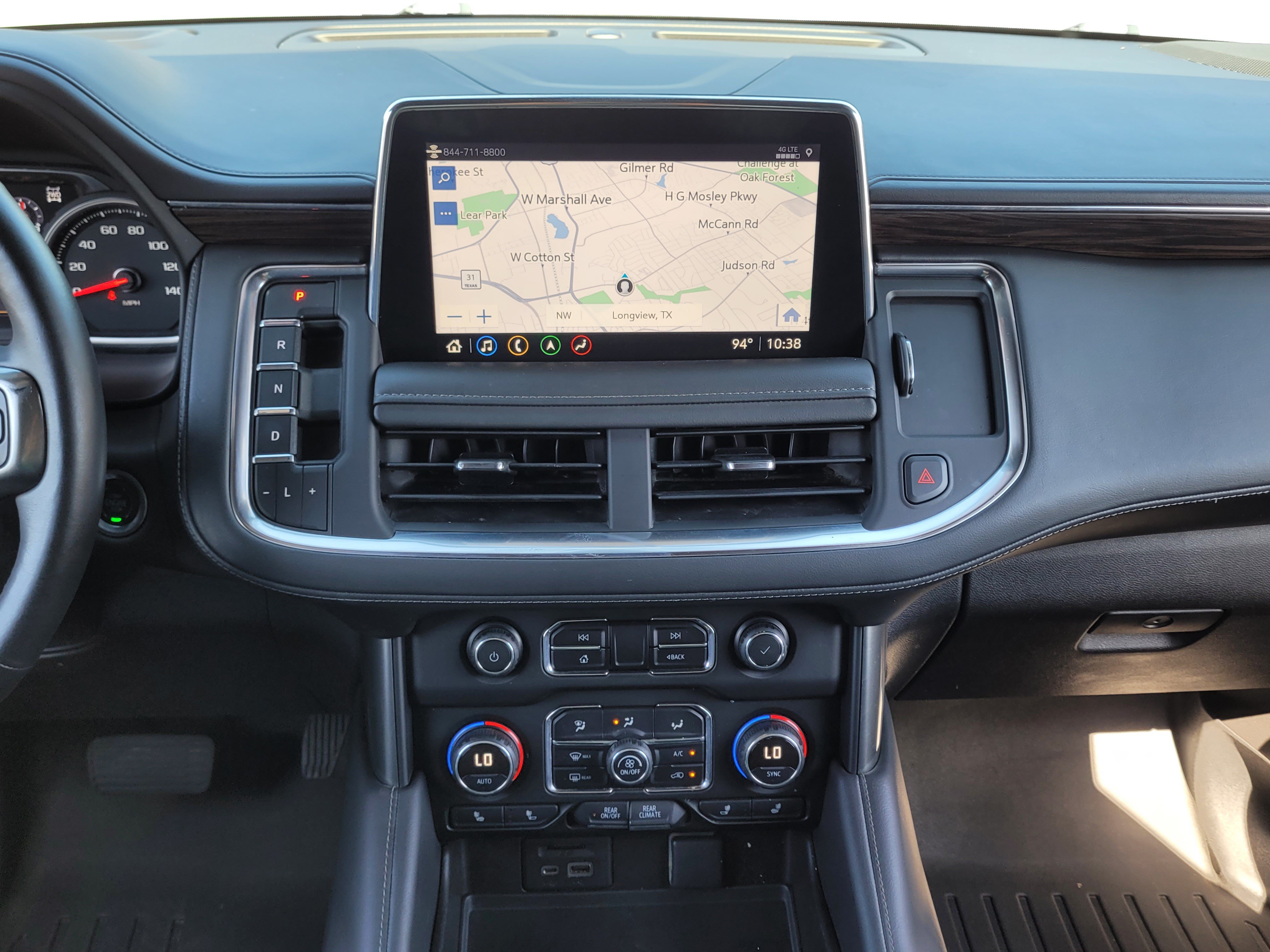 Used 2021 Chevrolet Suburban Z71 w/ Z71 Off-Road Package AWD/4WD image 12