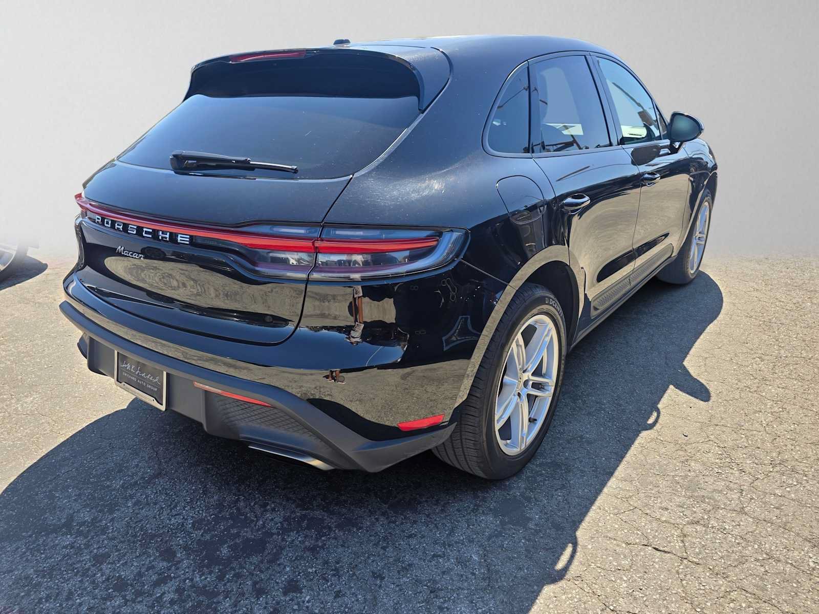 Used 2024 Porsche Macan AWD/4WD image 5