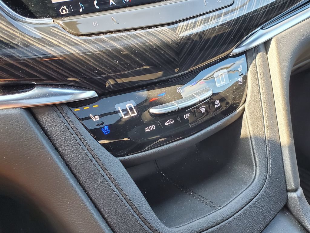 Certified 2024 Cadillac XT6 Premium Luxury AWD/4WD image 27