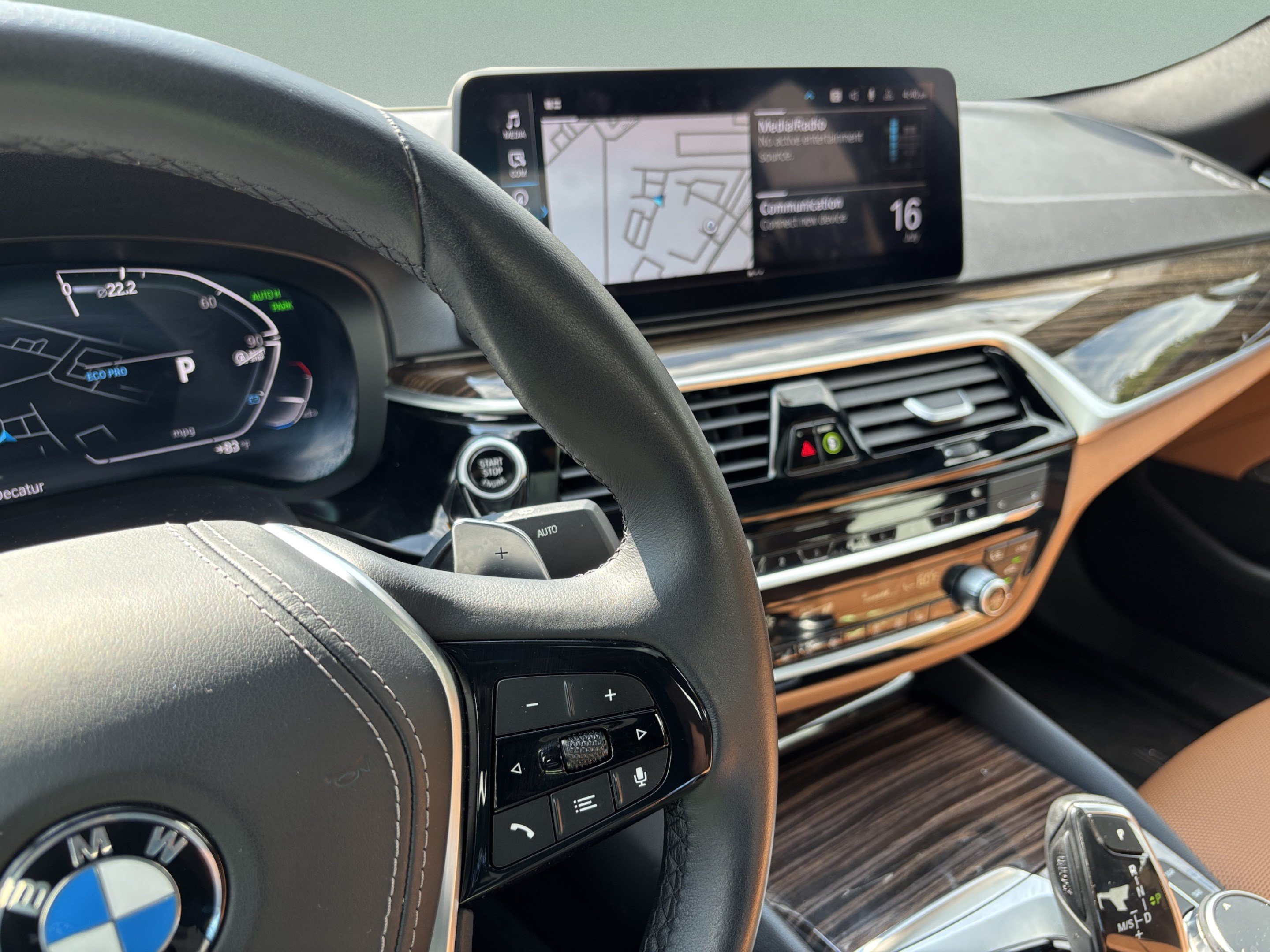 Used 2023 BMW 530i w/ Premium Package RWD image 15