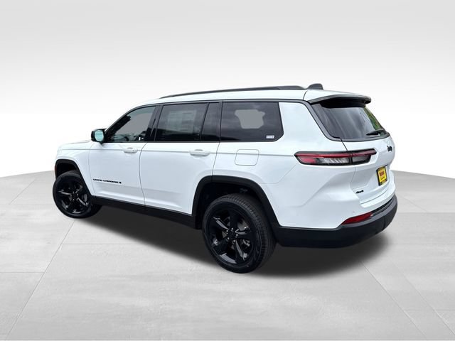 New 2026 Jeep Grand Cherokee L Limited w/ Limited Altitude Package AWD/4WD image 5
