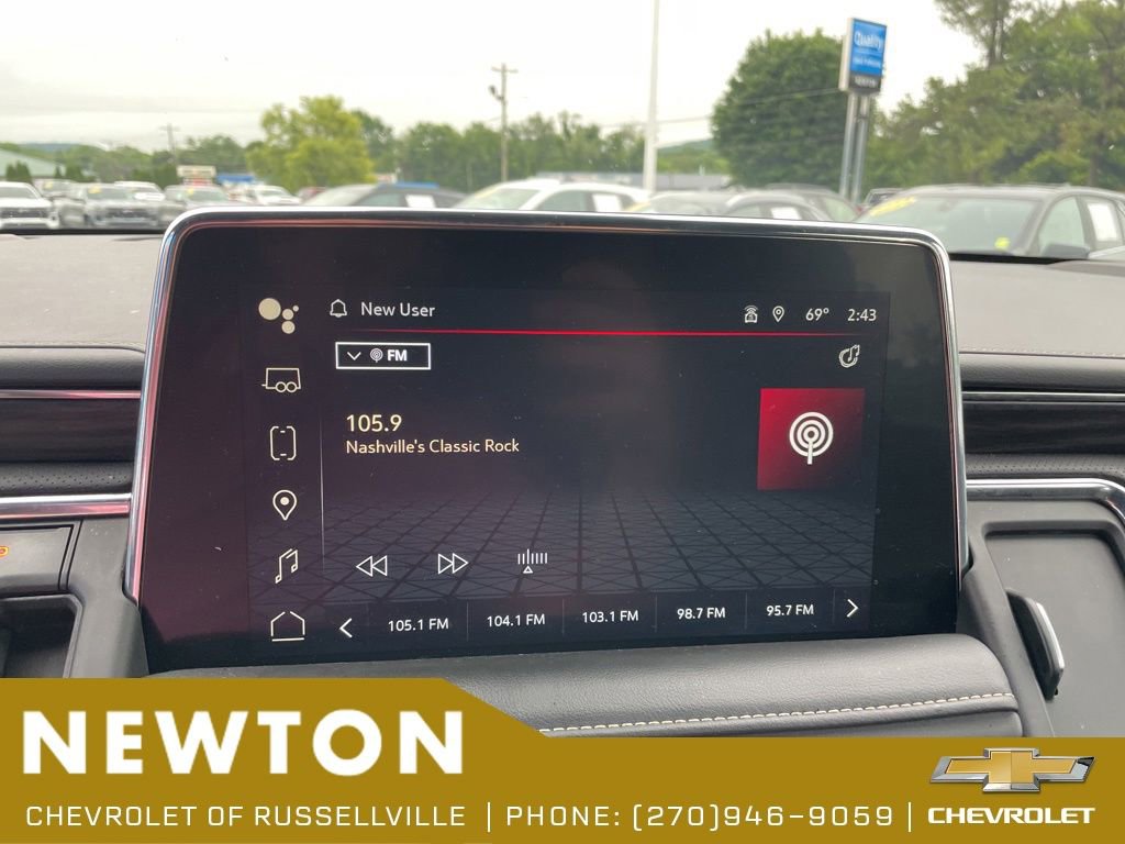 Used 2023 GMC Yukon XL SLT AWD/4WD image 5