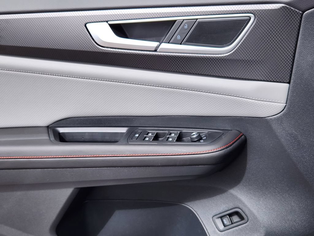 New 2026 Volkswagen Atlas Peak Edition AWD/4WD image 12
