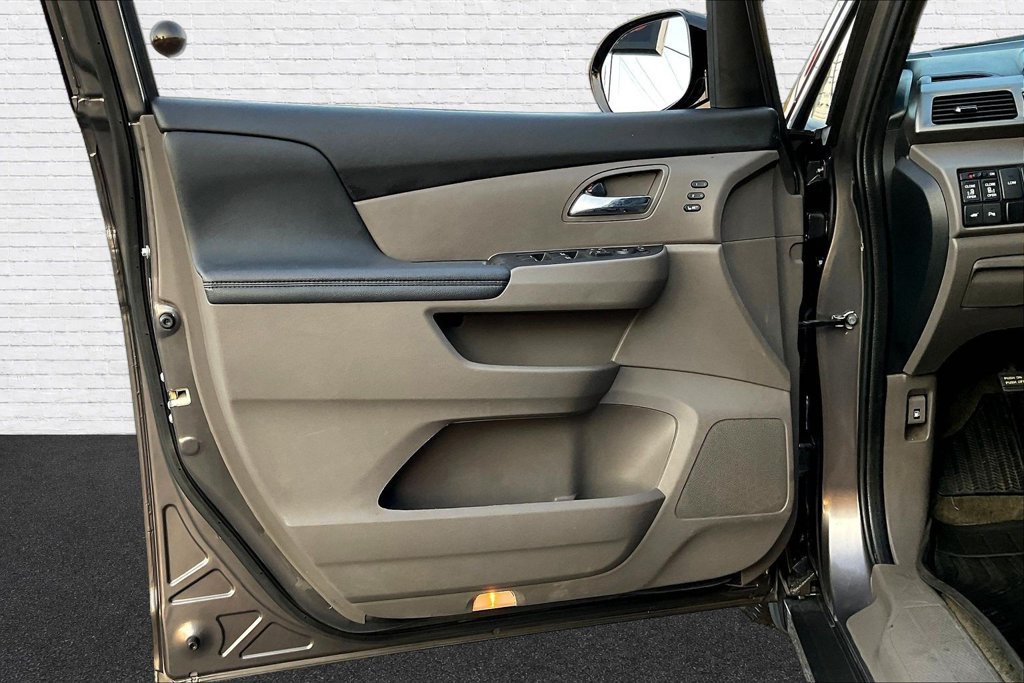 Used 2016 Honda Odyssey Touring image 15