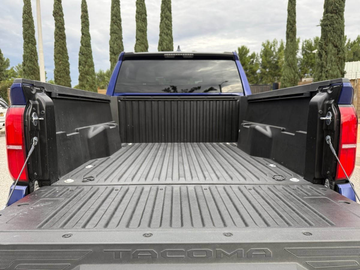 Used 2024 Toyota Tacoma 4x4 Double Cab image 21
