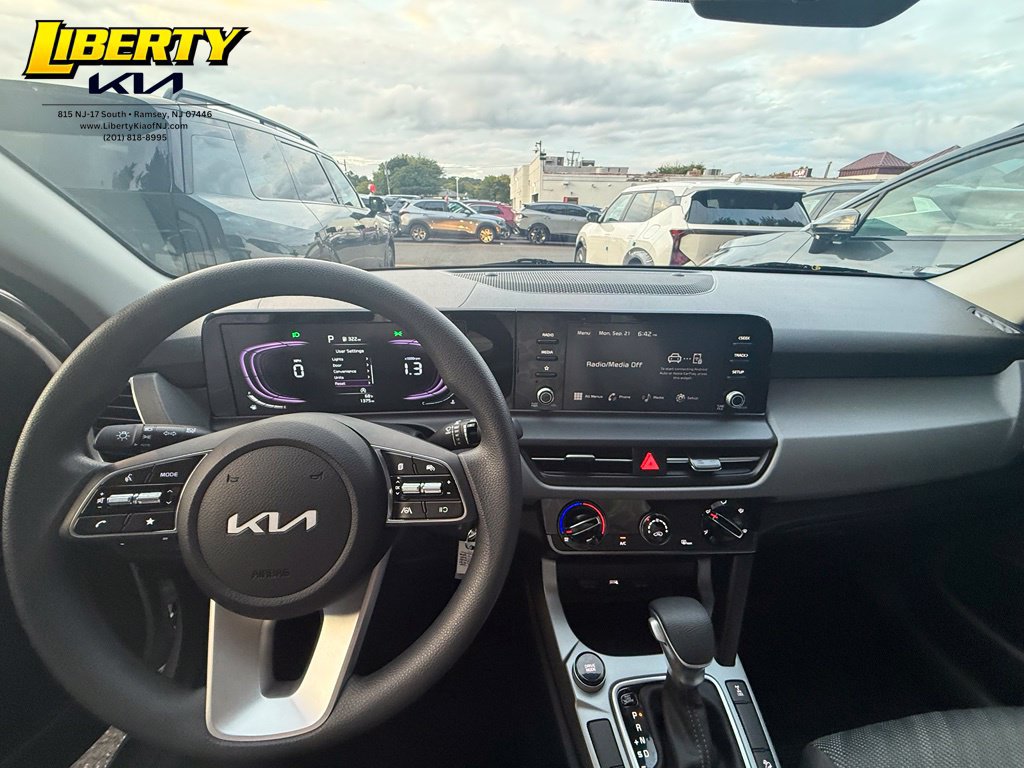 Used 2026 Kia Seltos LX AWD/4WD image 12