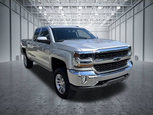 Used 2018 Chevrolet Silverado 1500 LT w/ All Star Edition AWD/4WD image 5