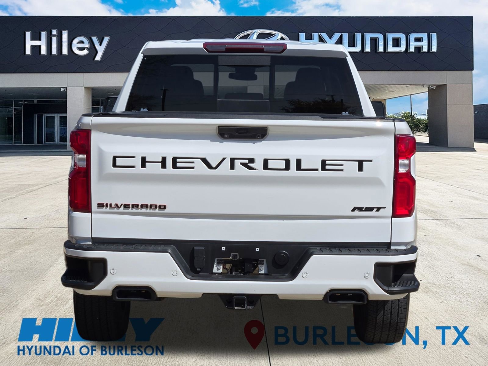 Used 2022 Chevrolet Silverado 1500 RST w/ Redline Edition AWD/4WD image 5