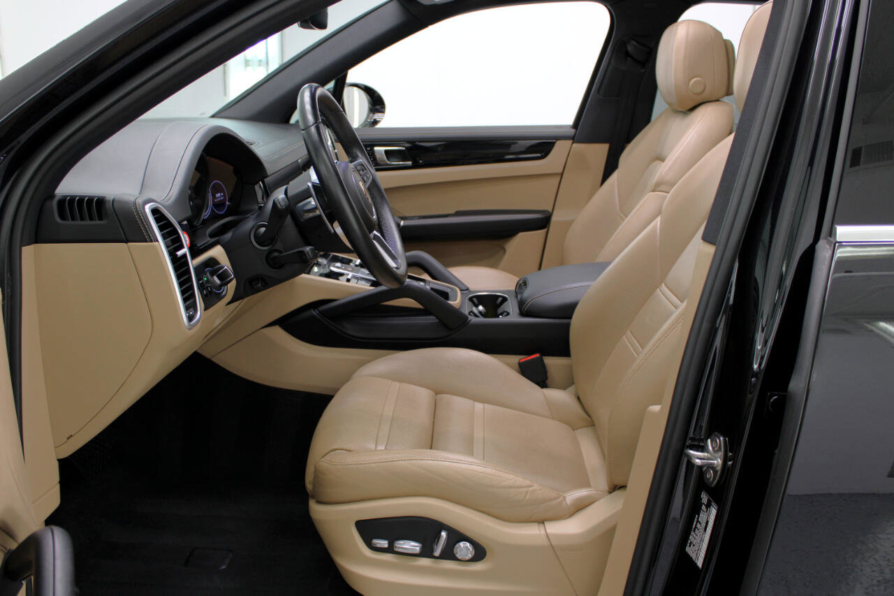 Used 2019 Porsche Cayenne image 33