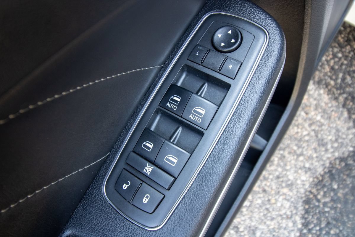 Used 2019 Dodge Charger Scat Pack w/ Technology Group RWD image 14