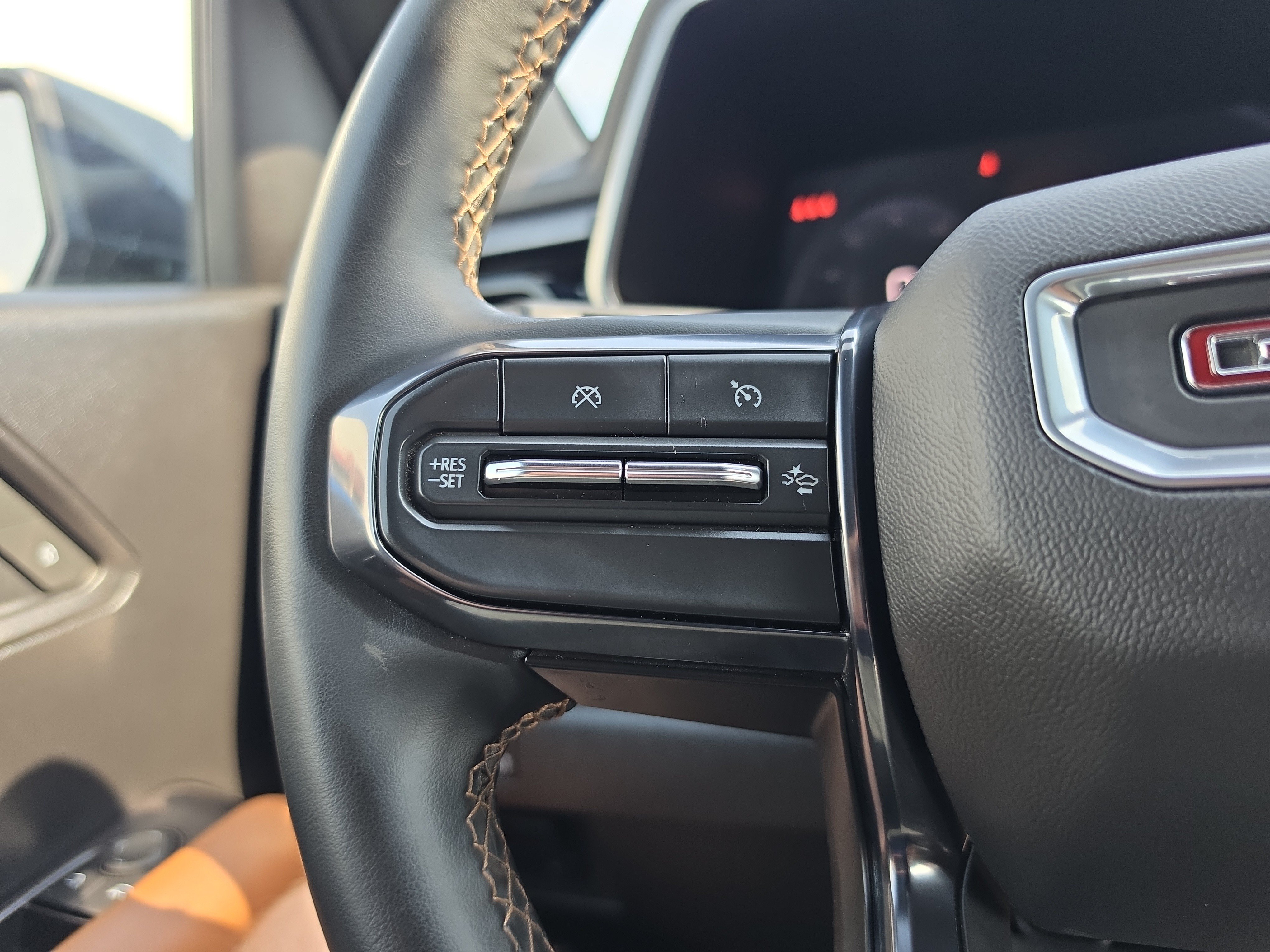Used 2025 GMC Canyon AT4 AWD/4WD image 21