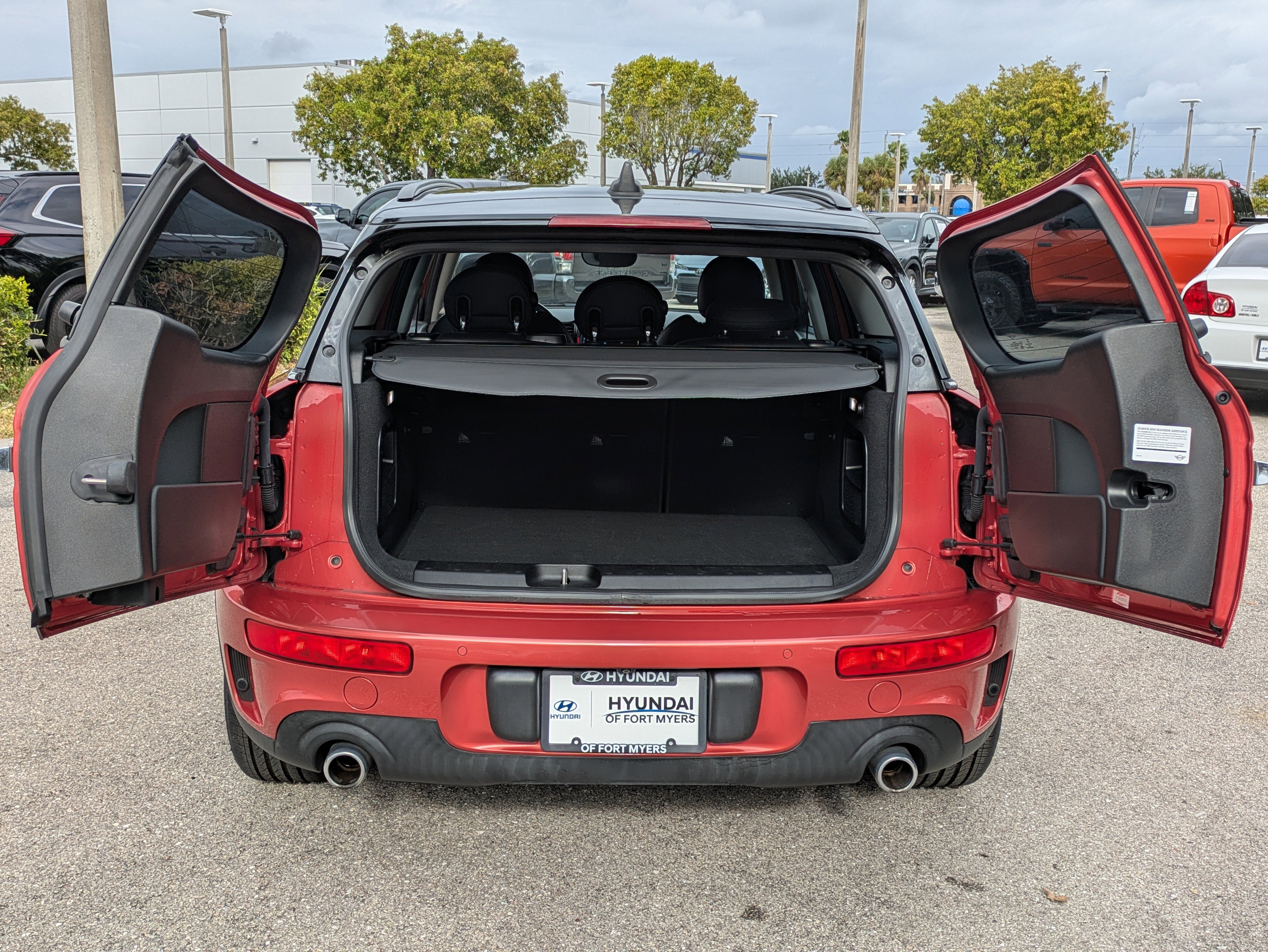 Used 2022 MINI Cooper Clubman S image 13