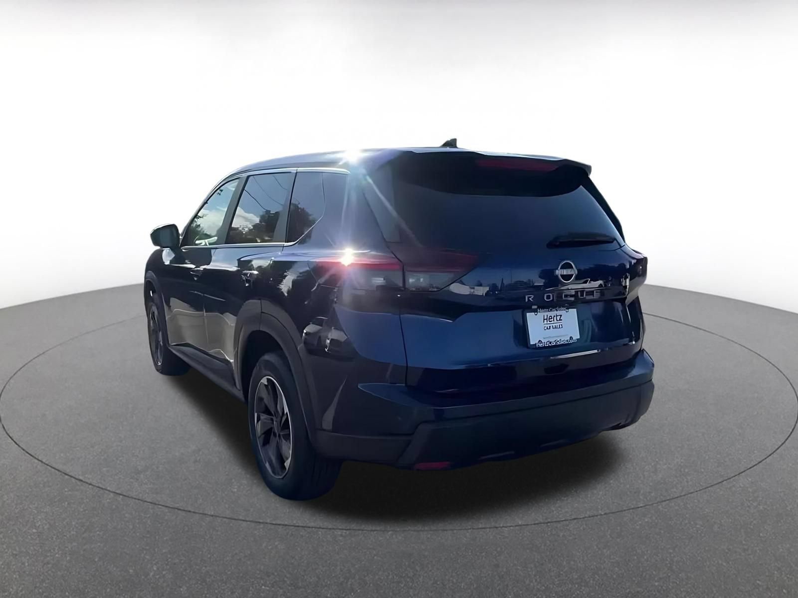 Used 2025 Nissan Rogue SV FWD image 11