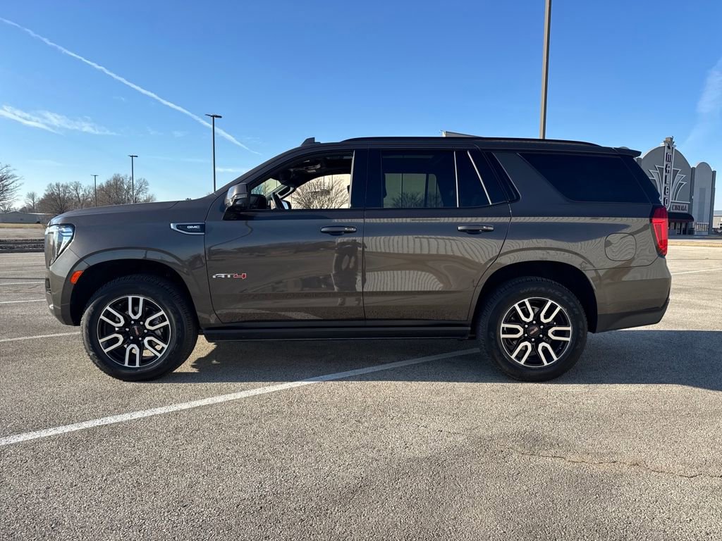 Used 2021 GMC Yukon AT4 w/ AT4 Premium Package image 3
