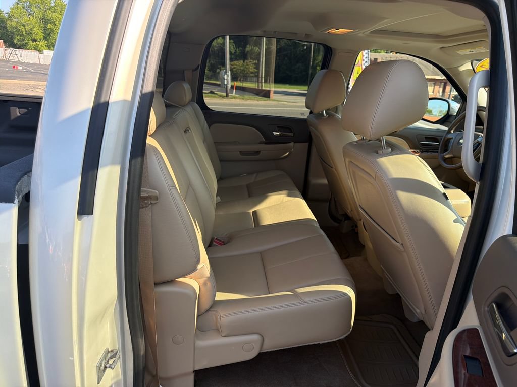 Used 2013 Chevrolet Silverado 1500 LTZ w/ LTZ White Diamond Edition AWD/4WD image 42