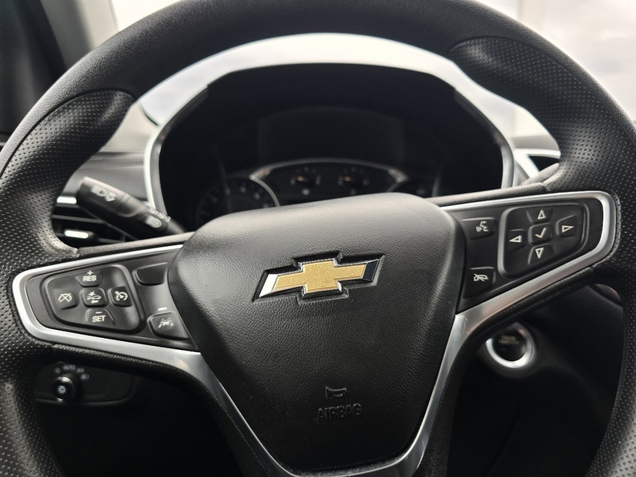 Used 2022 Chevrolet Equinox LT w/ LPO, Floor Liner Package image 18