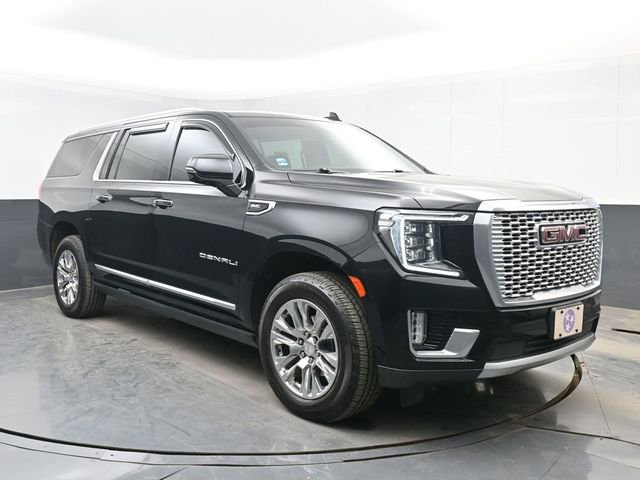 Used 2022 GMC Yukon XL Denali w/ Max Trailering Package AWD/4WD image 2