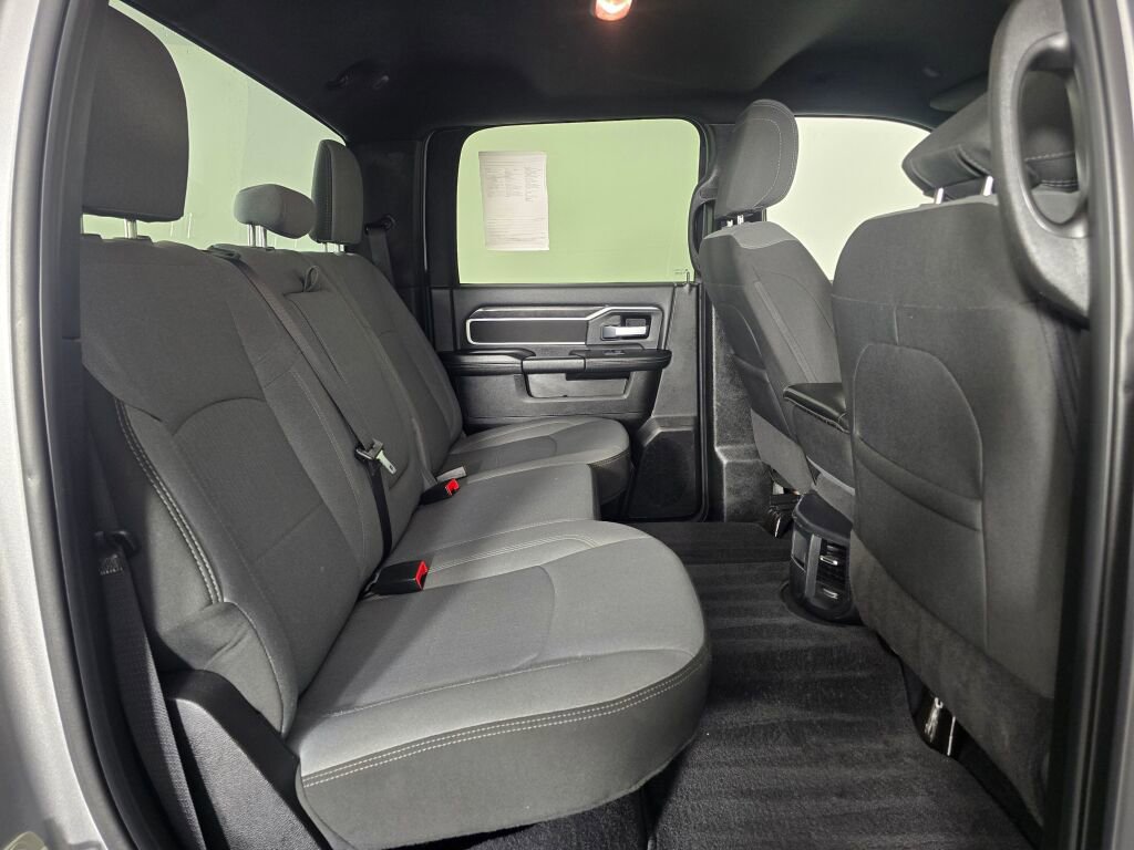 Used 2024 RAM 3500 Big Horn image 37