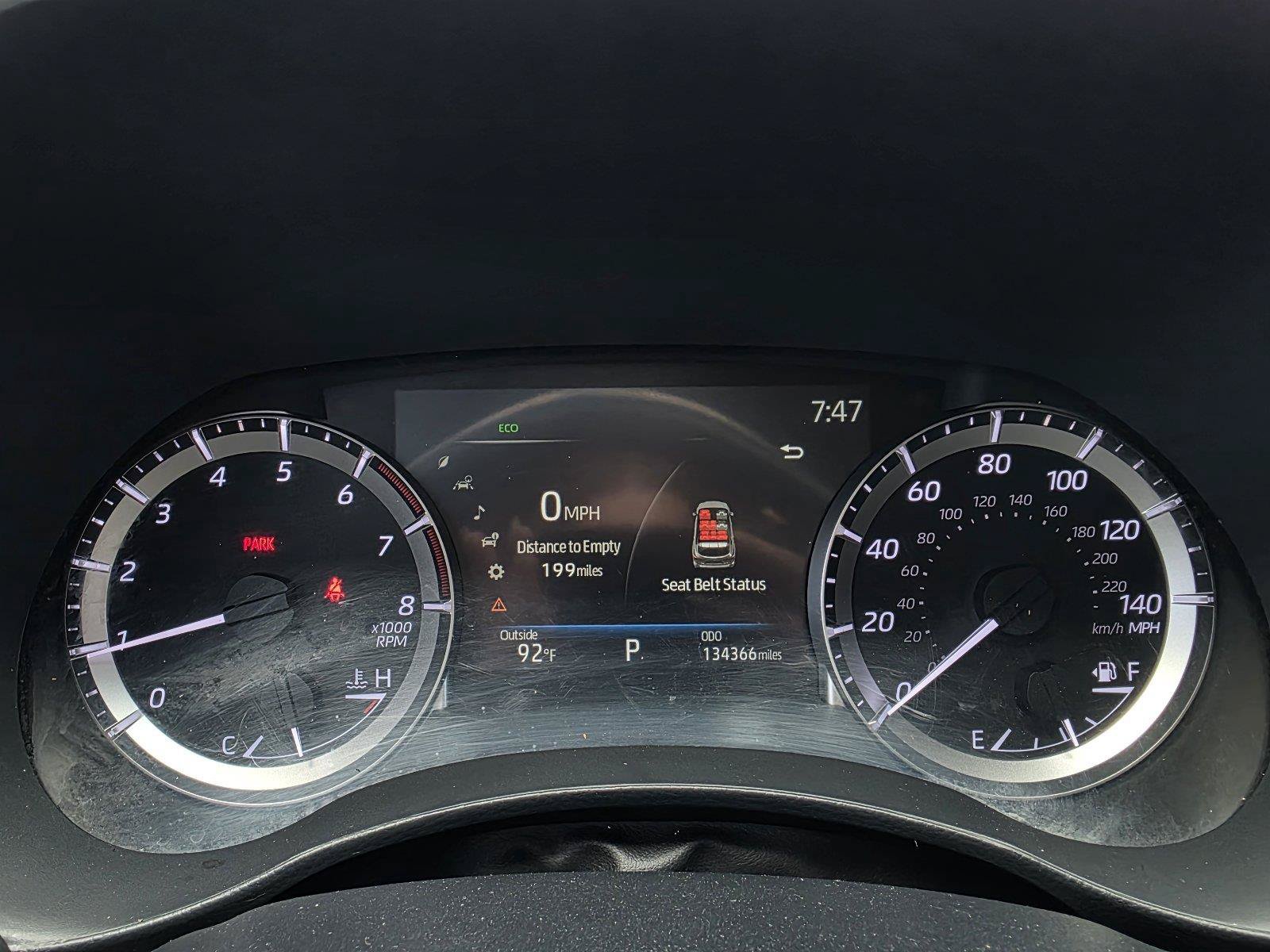 Used 2023 Toyota Highlander LE FWD image 12