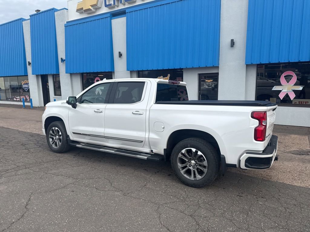 Certified 2022 Chevrolet Silverado 1500 High Country w/ Z71 Off-Road Package AWD/4WD image 12