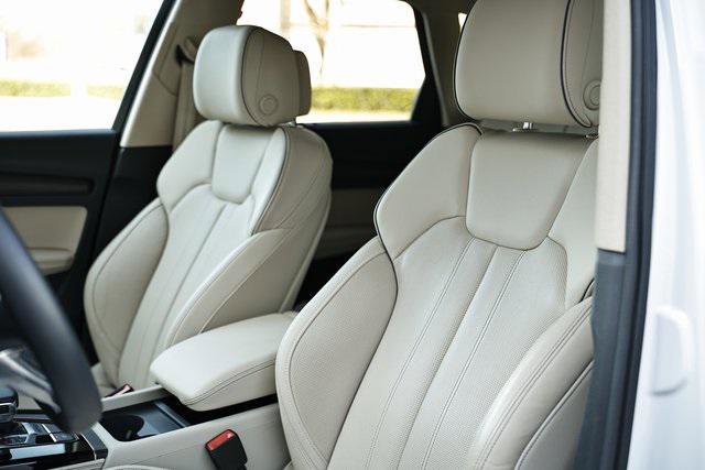 Certified 2025 Audi Q5 2.0T Premium Plus w/ Premium Plus Package image 21