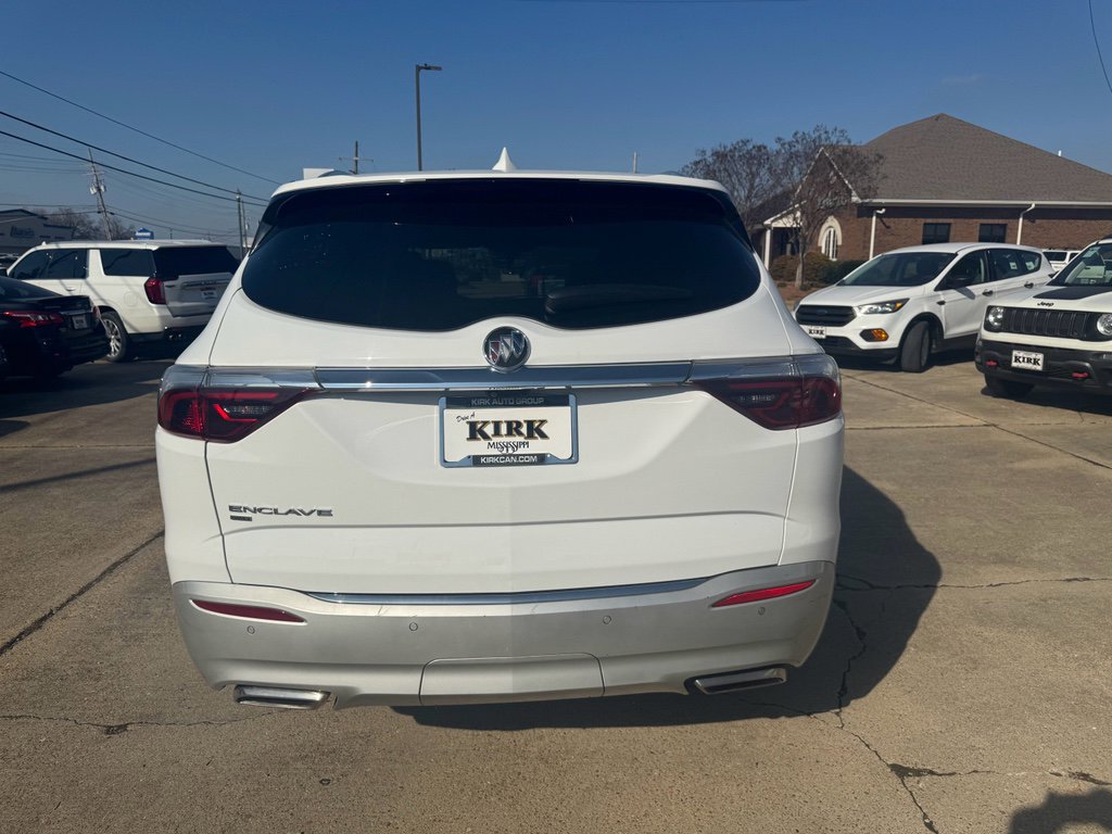 Used 2024 Buick Enclave Premium image 4